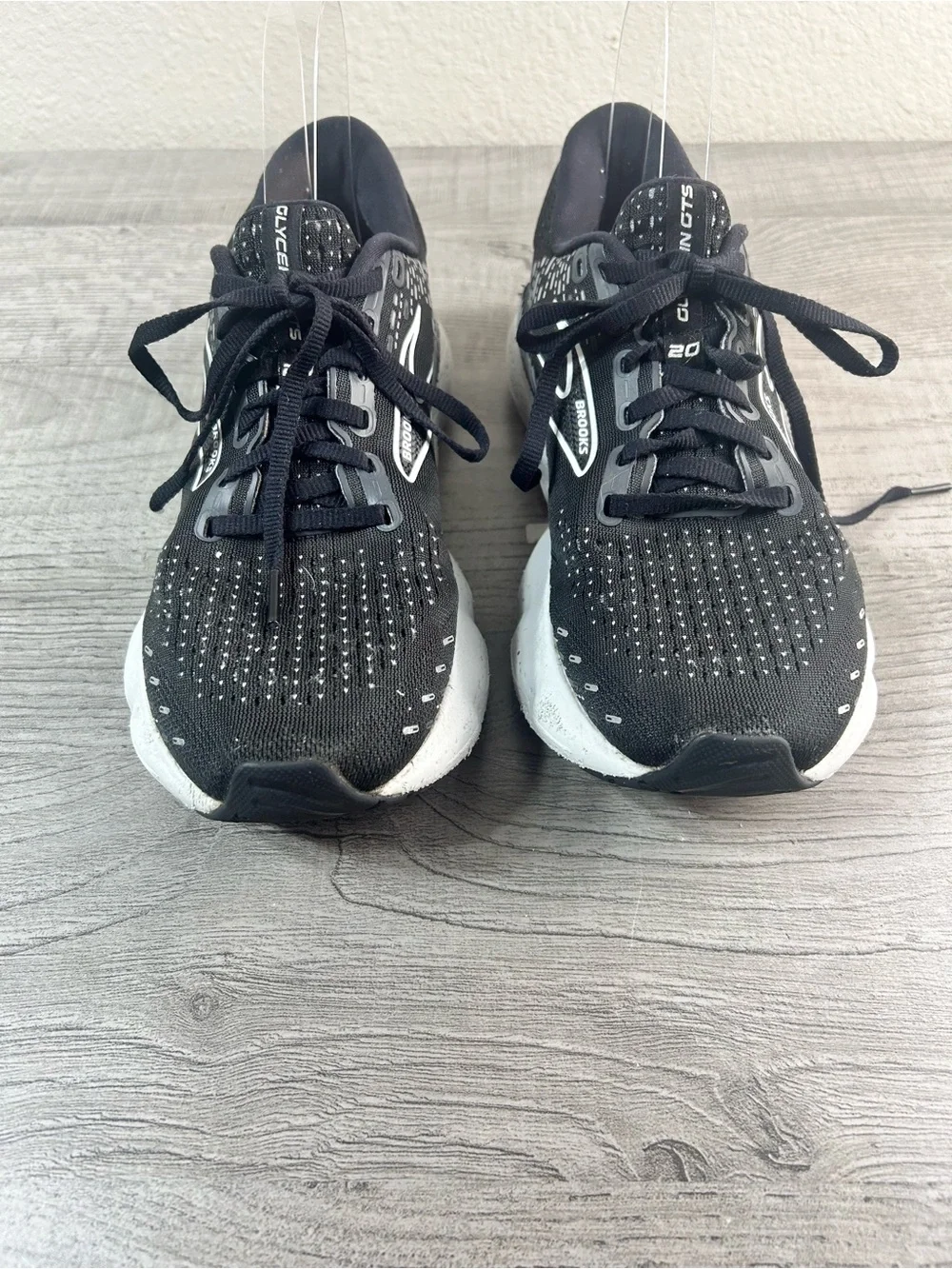 Brooks athletic running